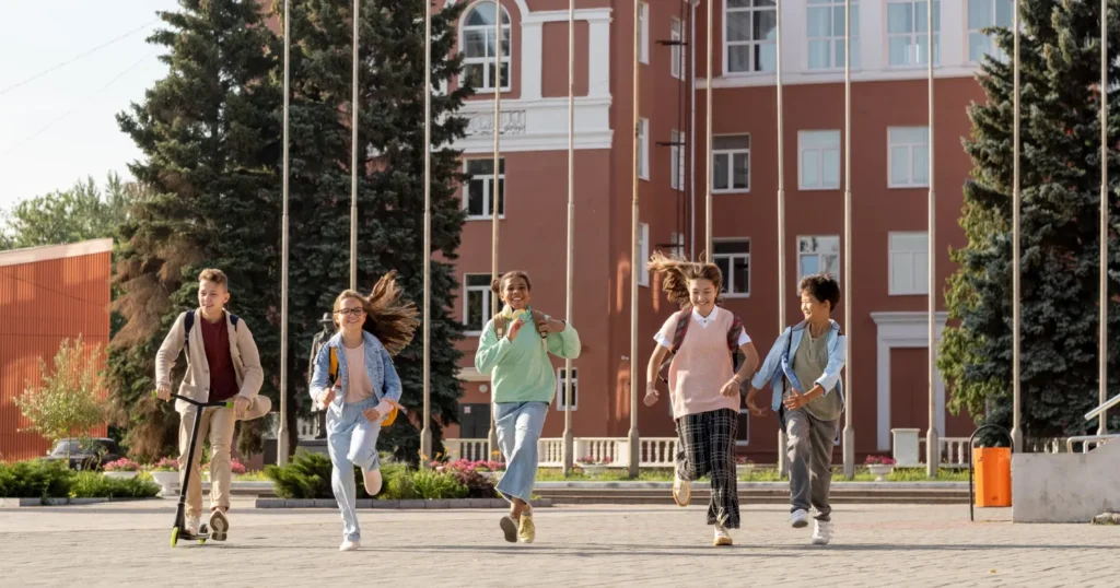 Personalized Learning in Elementary vs Secondary Programs - Featured